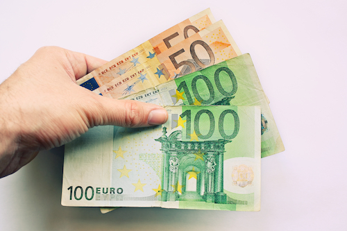 Sofortkredit: 300 Euro leihen ohne Schufa Prüfung